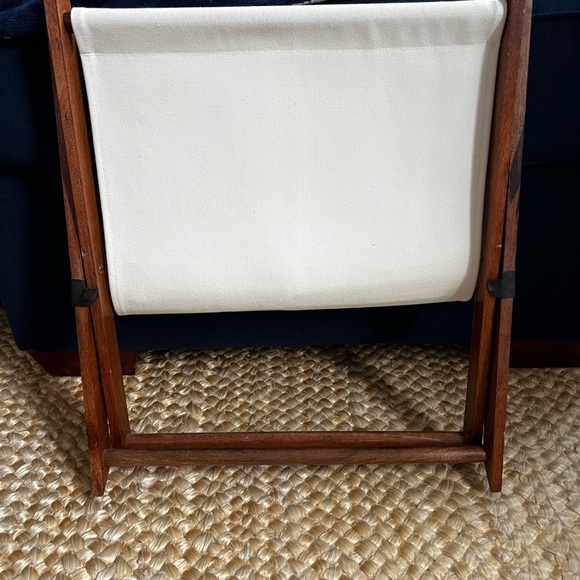 Wooden Magazine Rack - Picture 4 of 4